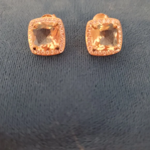 Elegant Gold-pl Cushion 4.5ct Morganite & Topaz Earrings - Picture 2 of 5